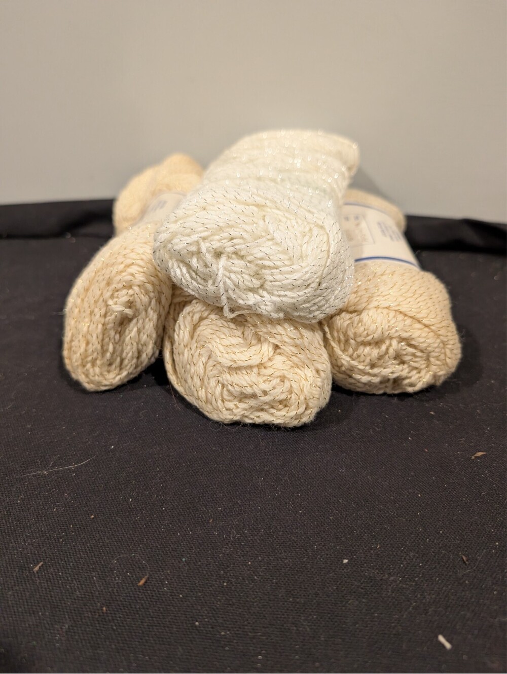 4 Skeins Vintage Fox Brand Sporty-Glow Yarn White Gold Metallic Virgin Wool 8 oz